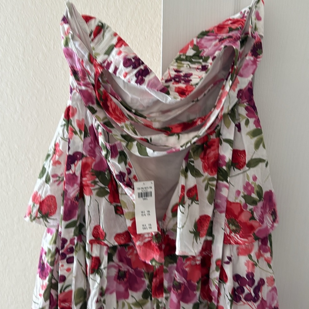 New with tags, size small - Picture 5 of 9